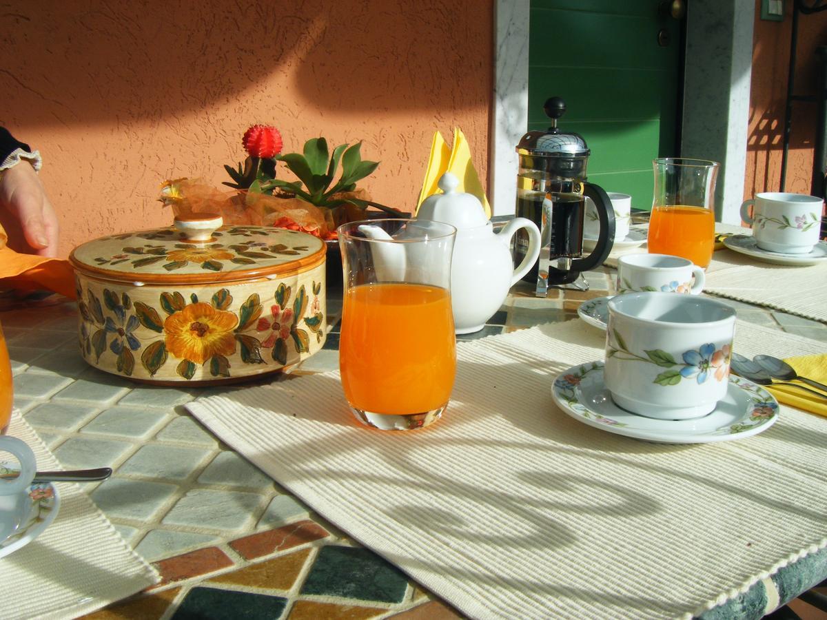 Giusy Bed And Breakfast マリーナ・ディ・カッラーラ エクステリア 写真